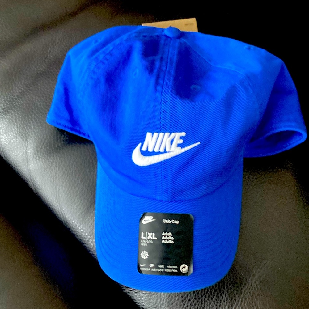 Nike Unstructured Futura Club Cap, royal blue Adjustable Hat. Adult L/XL,